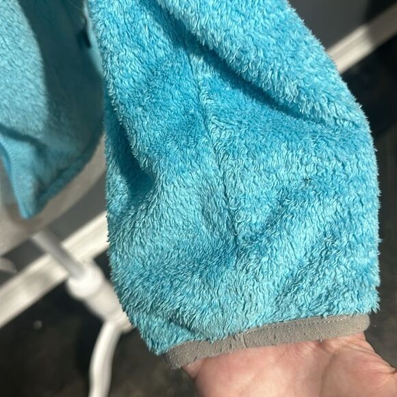 Girls North Face Bright Blue Fleece Jacket 14/16 - Picture 9 of 11